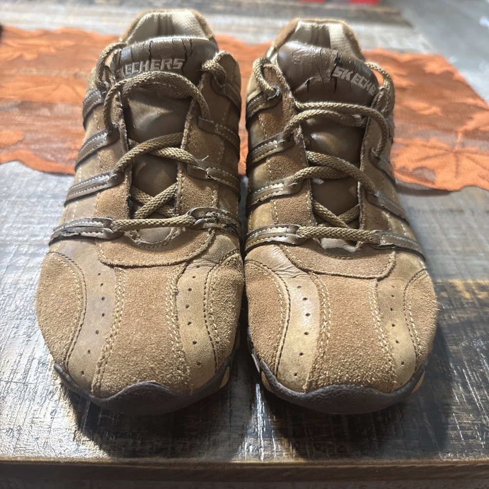SKECHERS Patroler Womens Biker Shoes Sz 7Desert Brown